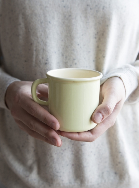 Mug with rolled rim, Pastel